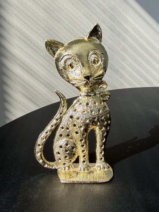 Other - 2/$50 🌸 Vintage Torino Gold Tone Cat Earring Holder – Metal Jewelry Stand